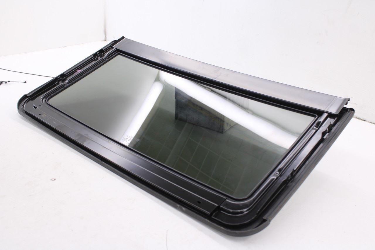 2017-2019 Buick LaCrosse Premium Roof Window Rear Sunroof Panel Glass 262579309