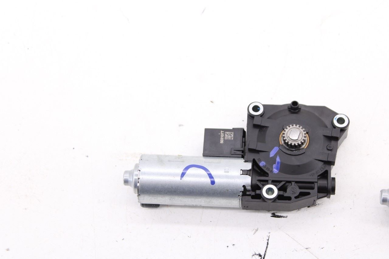 2023-2025 BMW 430i Gran Coupe xDrive Upper Roof Power Sunroof Sunshade Motor Set - Alshned Auto Parts