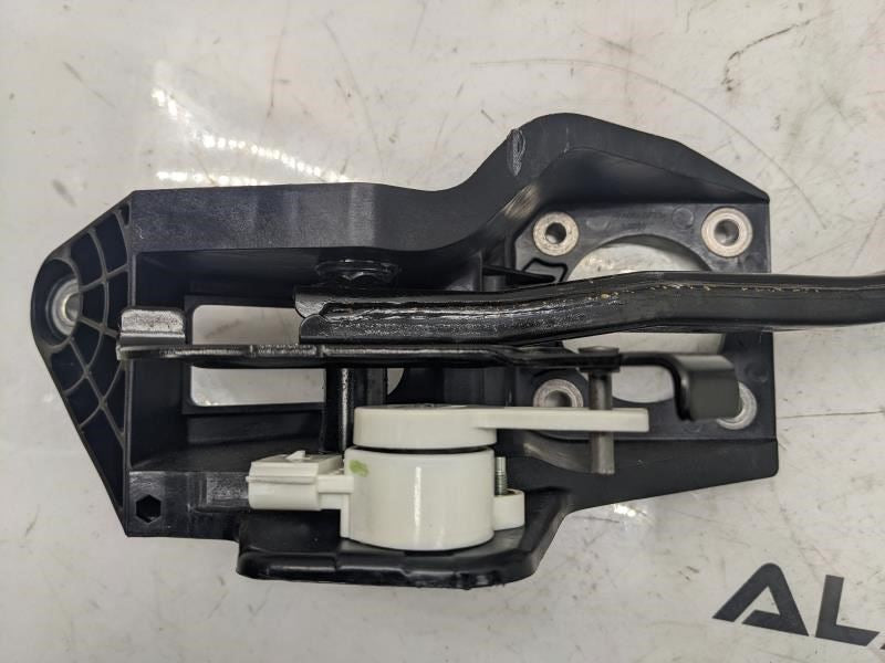 2015-2022 GMC Canyon Brake Stop Pedal Assembly 23326809 OEM3