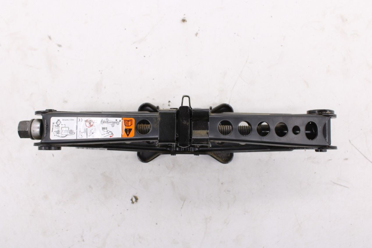 2015-2026 Ford Mustang Convertible V6 3.7L RWD Lifting Jack w/ Wheel Nut Wrench4