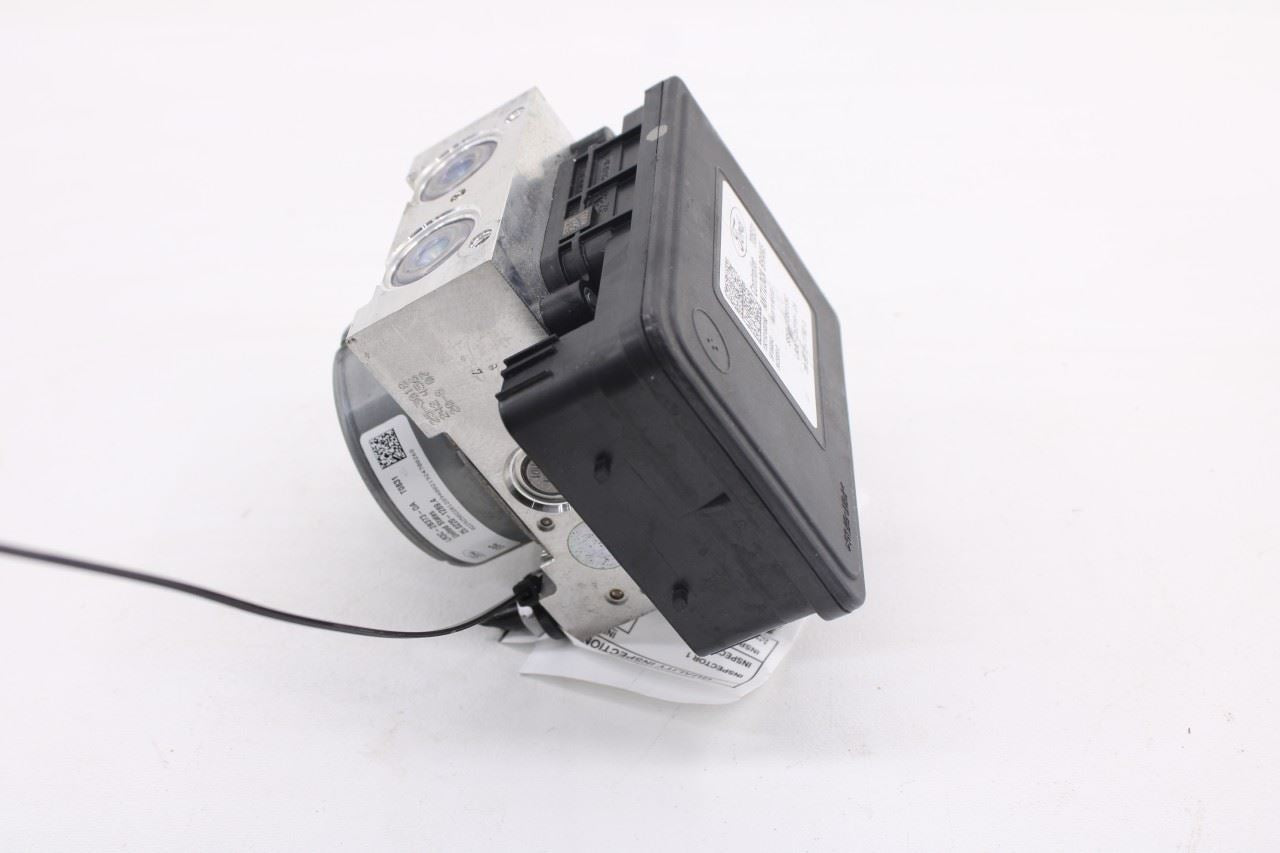18-23 Ford Mustang GT 5L ABS Anti Lock Brake Pump Control Module LR3C-2C219-CA7