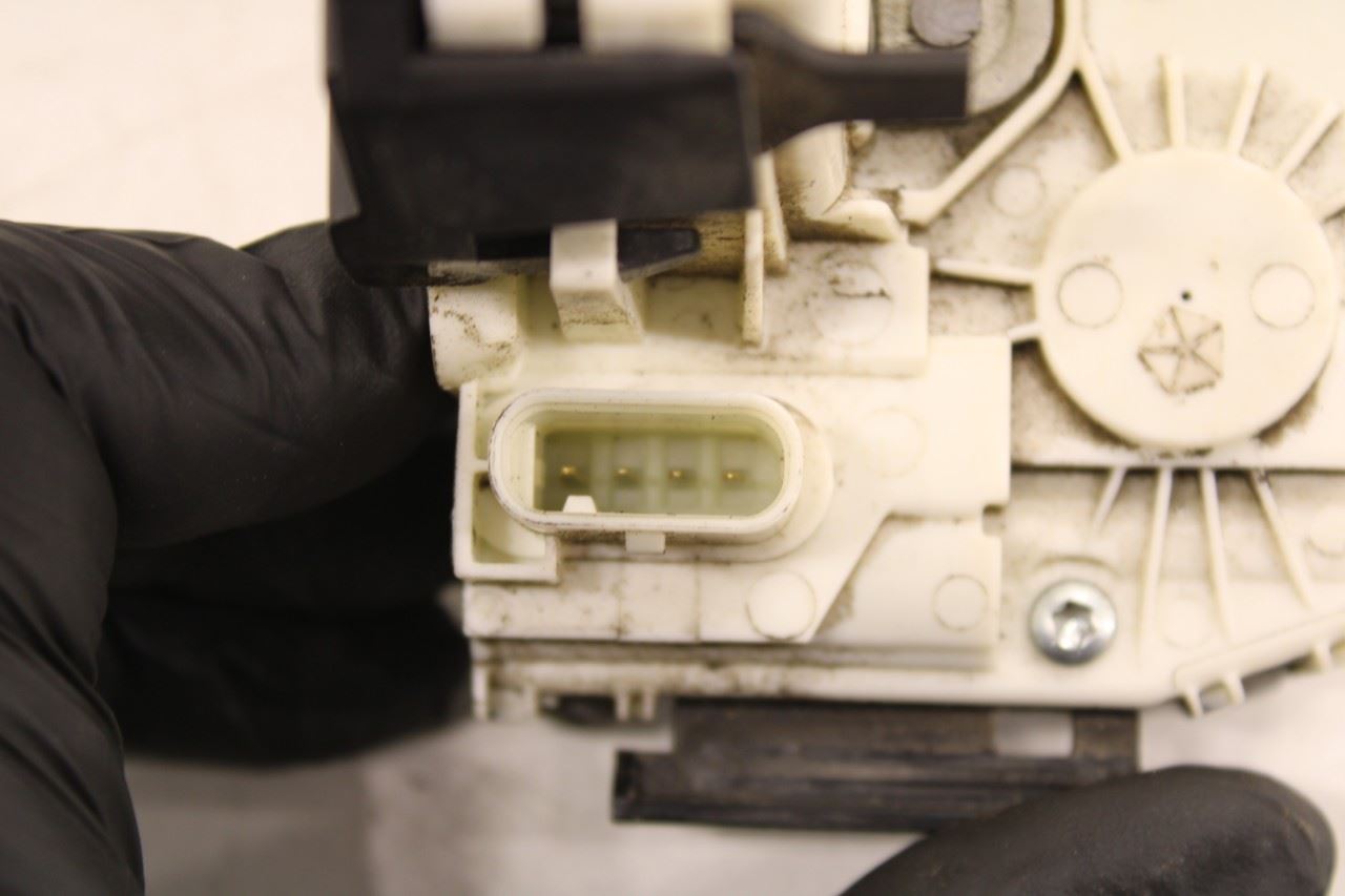 2015-2022 Jeep Cherokee Latitude Front Right Door Lock Latch Actuator 68164358AB - Alshned Auto Parts