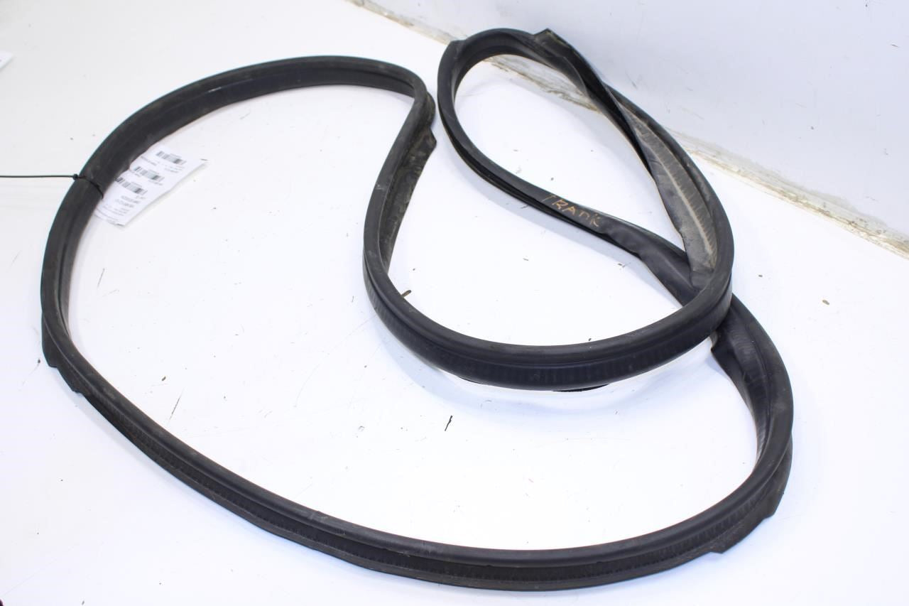 2007-2013 Mercedes-Benz S550 Rear Trunk Deck Lid Weatherstrip 221-750-04-98 OEM - Alshned Auto Parts