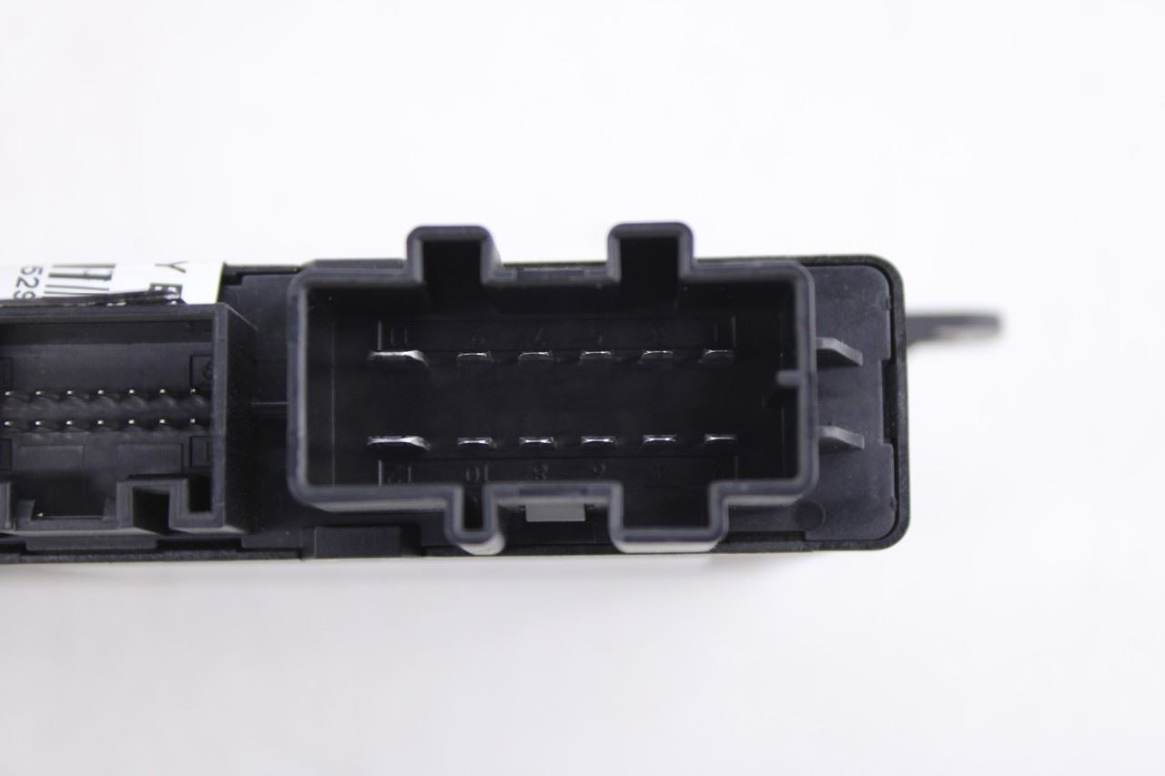 2013-2018 Porsche Cayenne S Front Left Driver Side Power Seat Control Module OEM - Alshned Auto Parts