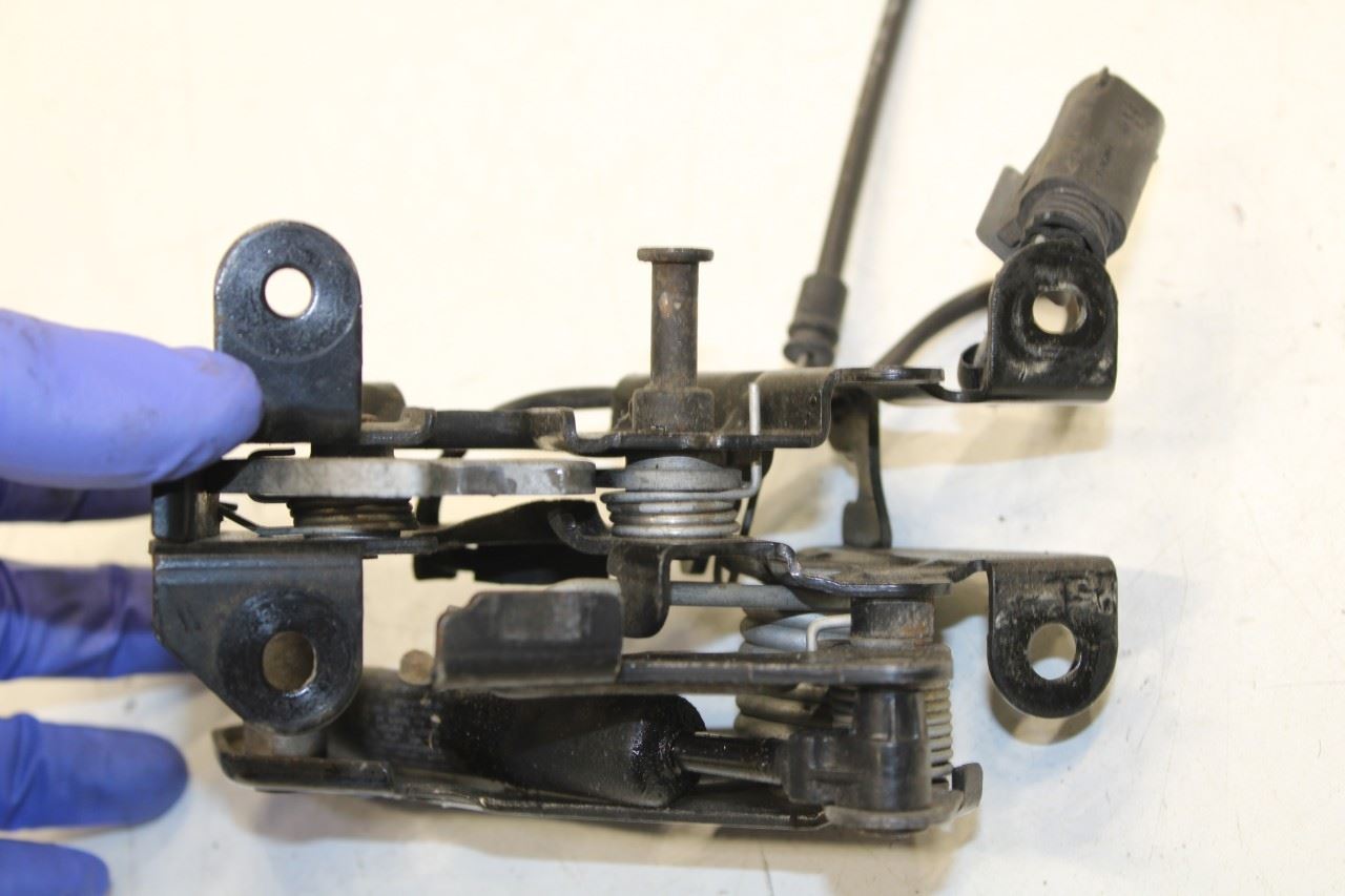 2010-15 BMW 750Li xDrive Front Right and Left Hood Bonnet Lock Latch 51237183762 - Alshned Auto Parts