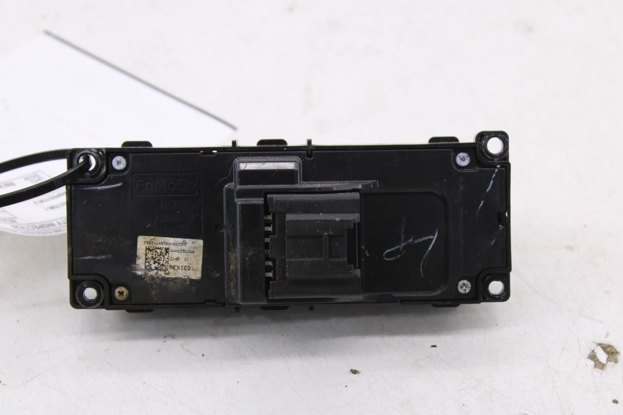 2015-17 Ford Mustang Conv V6 Front Left Power Seat Control Switch FR3Z-14A701-BA6