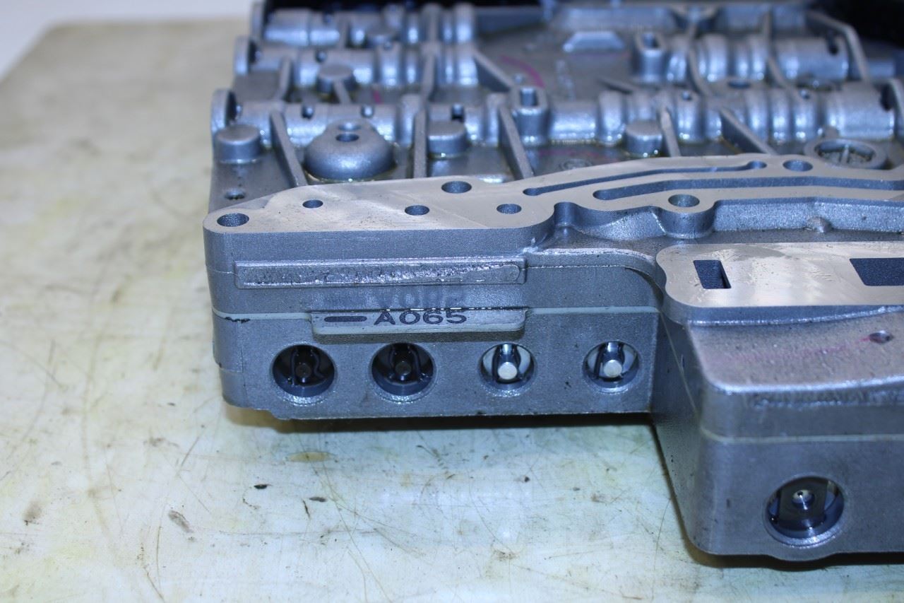 2010-2012 Jaguar XF 5.0L RWD Auto Transmission Valve Body with Oil Pan C2D19587 - Alshned Auto Parts