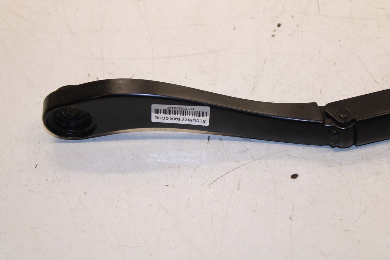 2020-2025 Ford Escape SEL Front Left Driver and Right Side Windshield Wiper Arm - Alshned Auto Parts