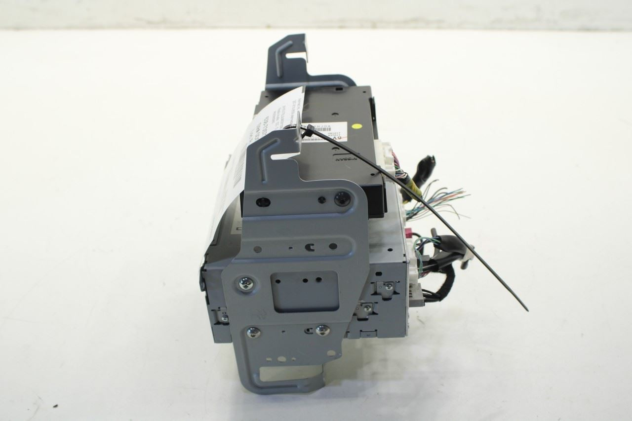 2017-2020 Infiniti Q60 Luxe AM FM Audio Radio CD Player Receiver 28330-4HB1C OEM2