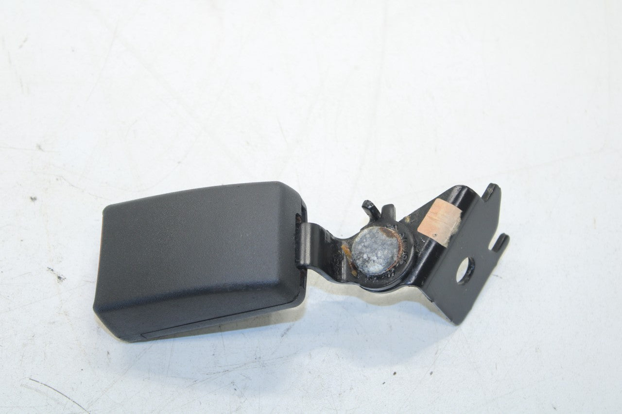 16-20 Hyundai Elantra SEL Rear Right and Left Side 2nd Row Seat Belt Buckle Set - Alshned Auto Parts