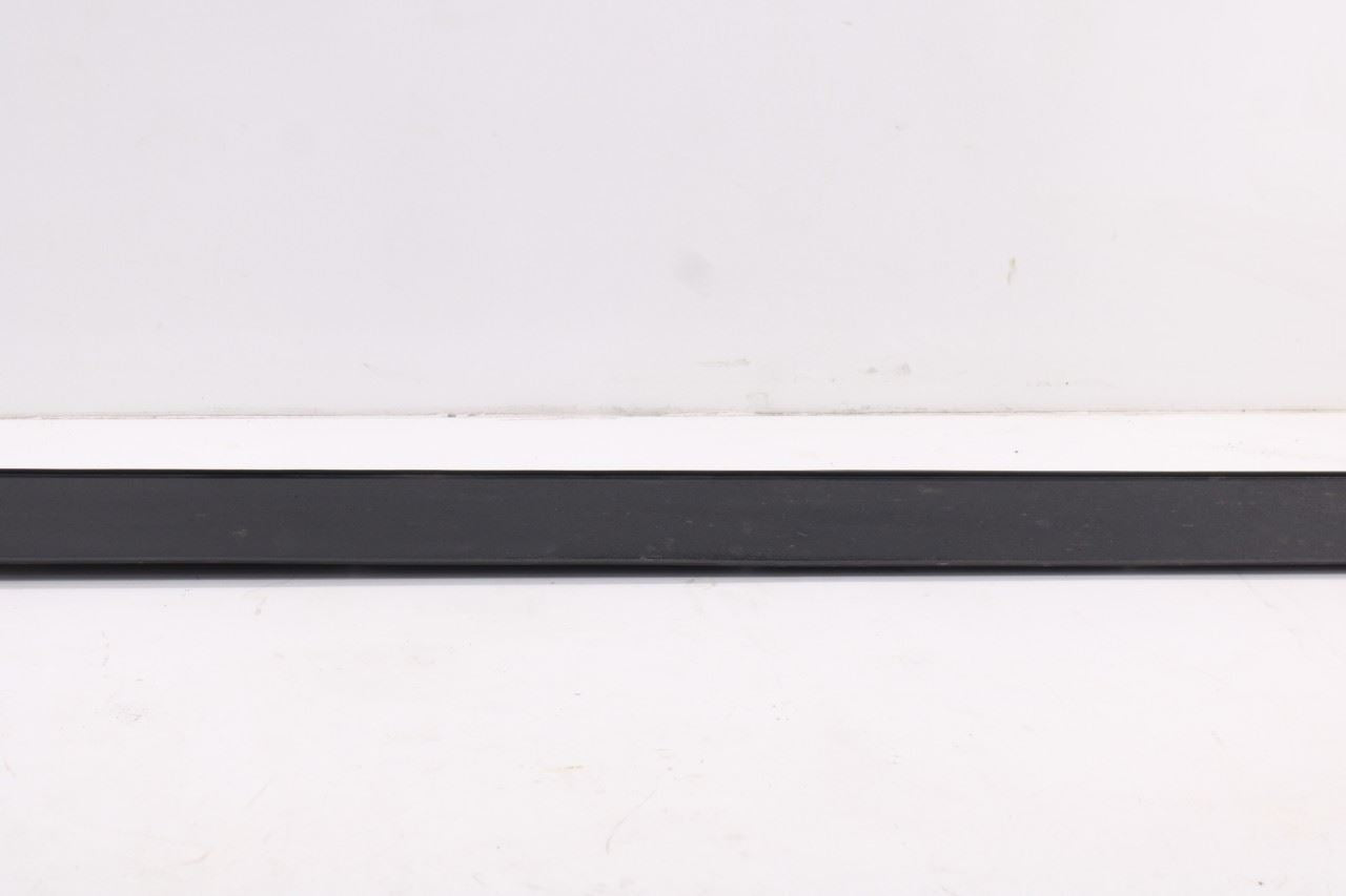 2019-2023 Hyundai Santa Fe SEL Right Rocker Skirt Panel Molding 87752-S2000 OEM9