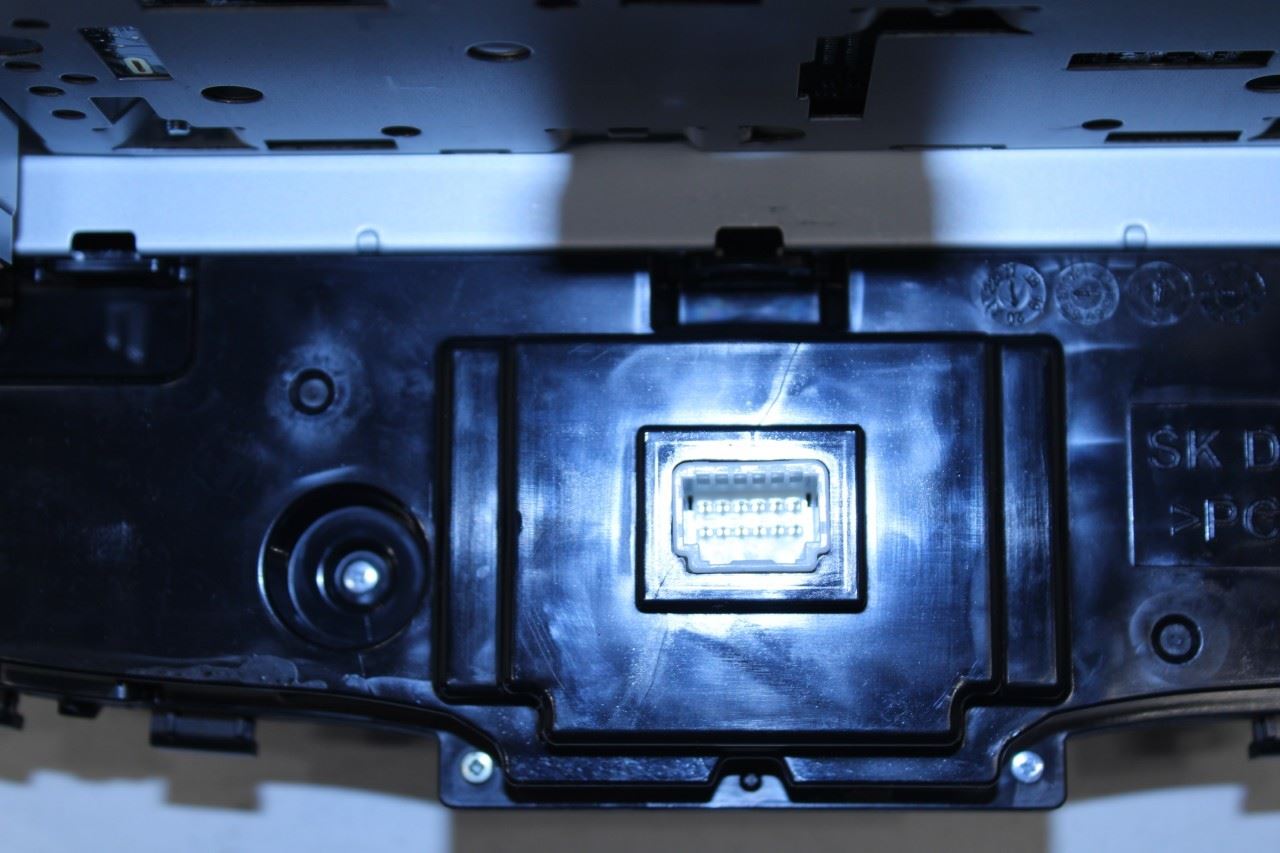 2020-2022 Kia Soul LX Audio Radio Faceplate Panel w/ Receiver w/ 7.0'' Display - Alshned Auto Parts