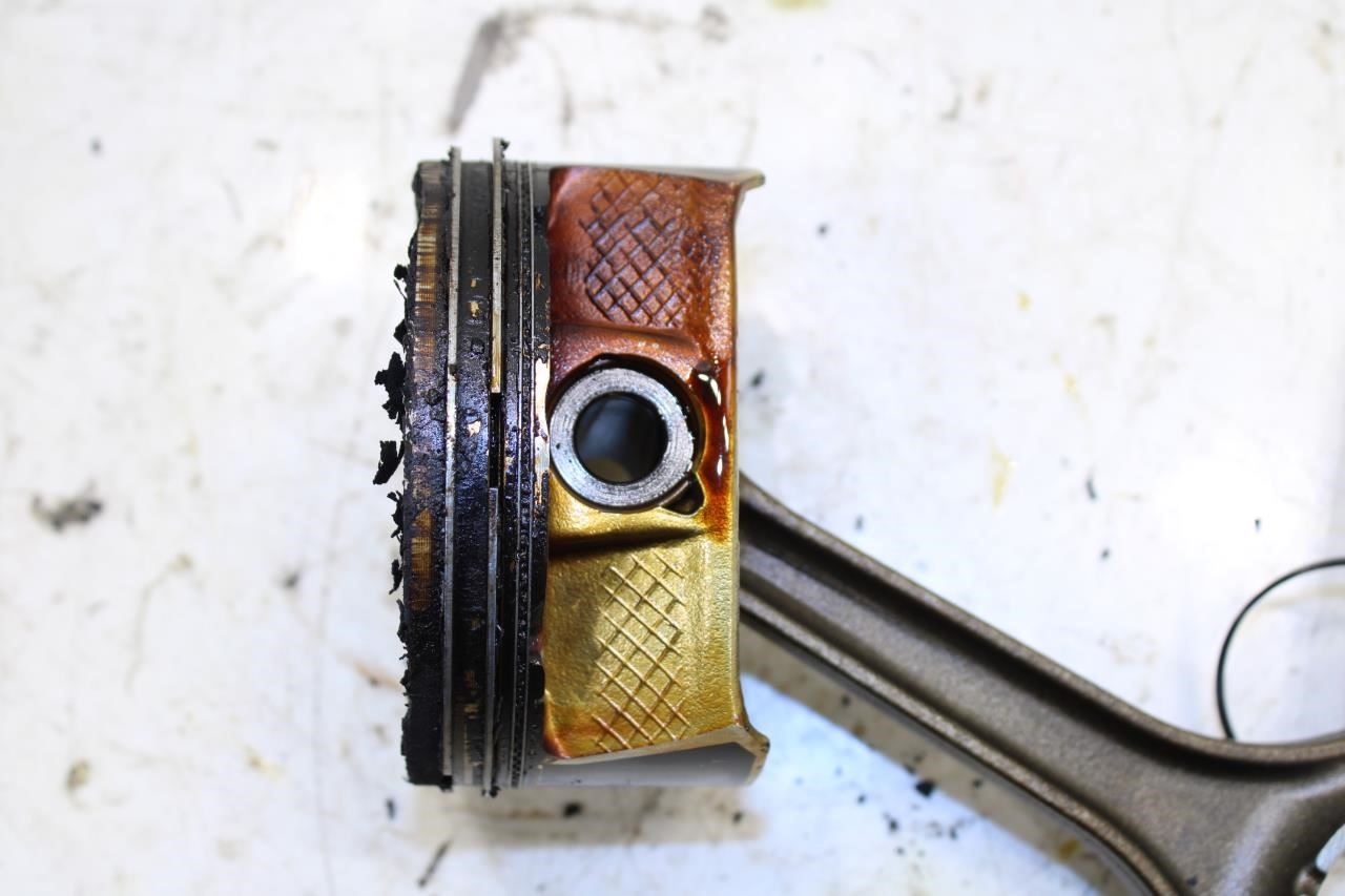 2011-15 Jeep Grand Cherokee Limited 3.6L Engine Piston Left 3 w/ Connecting Rod - Alshned Auto Parts