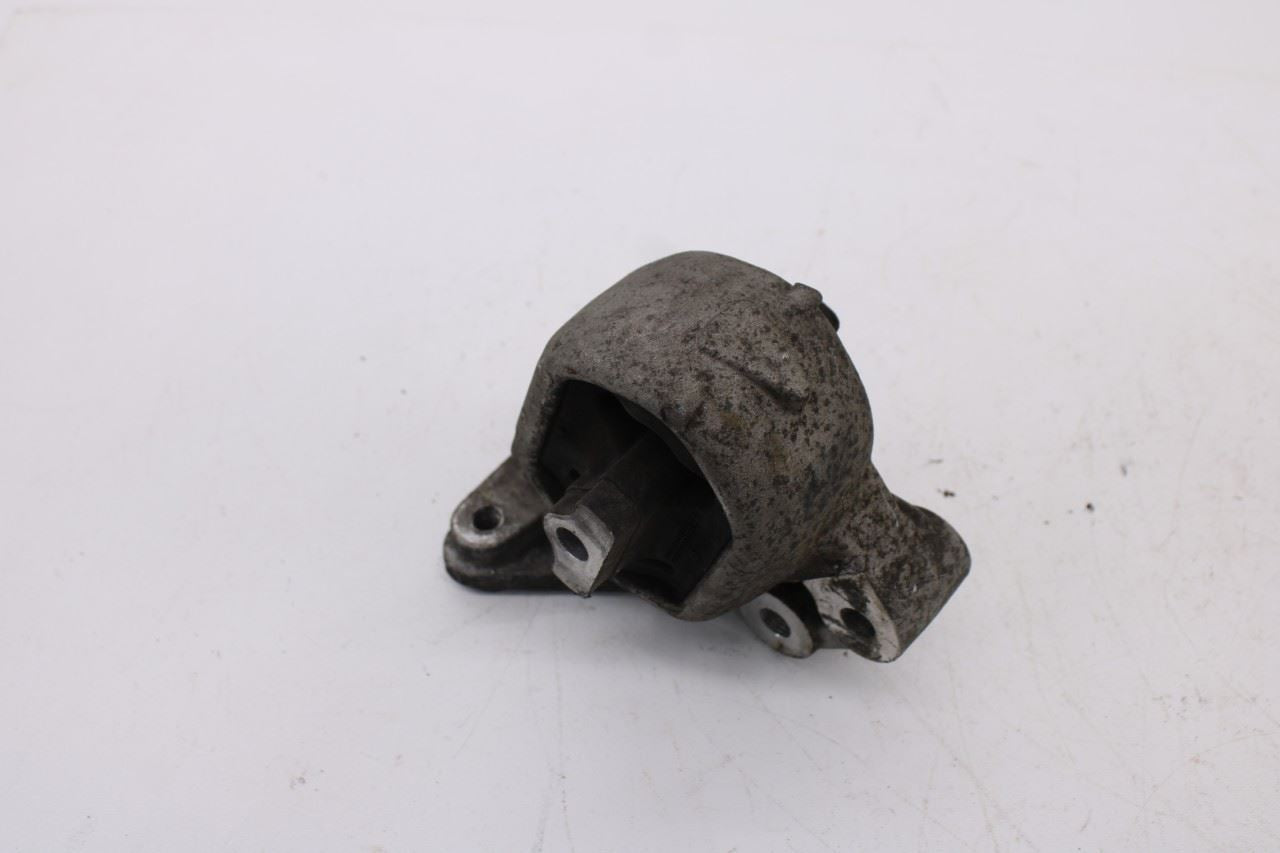 2019-24 Ram 1500 Big Horn 5.7L Left and Right Engine Mount Insulator 68248781AB11