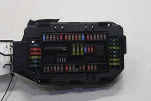 2014-18 BMW X5 xDrive35i 3.0L Front Cabin Power Distribution Fuse Main Relay Box
