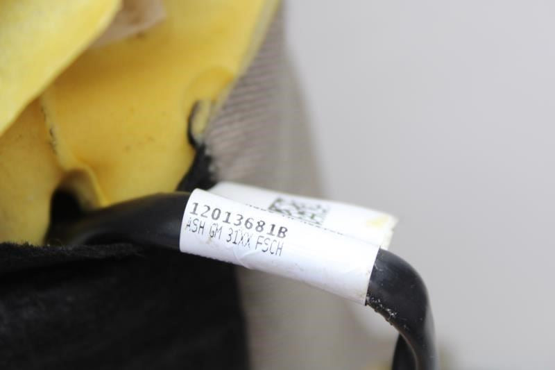 2016-2020 GMC Canyon Front Right Side Seat Lower Cushion 84657342 OEM *ReaD* - Alshned Auto Parts