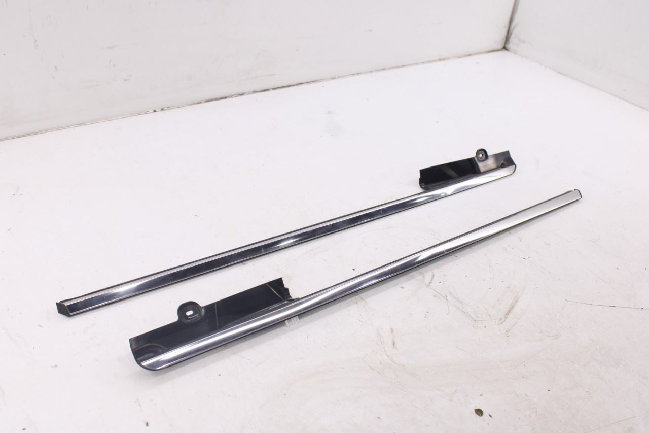 08-20 Dodge Grand Caravan SXT Rear RH and LH Quarter Panel Exterior Molding Set2