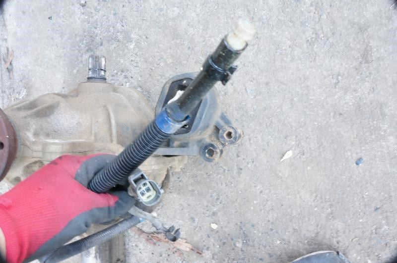2006-2010 Ram 1500 5.7L 4WD Front Axle Differential Carrier 3.55 ratio 205MM HD8
