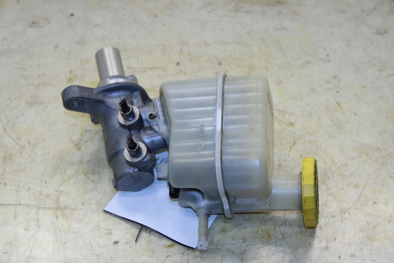 2014-2018 Jeep Cherokee 75th Anniversary 3.2L Brake Master Cylinder w/ Reservoir - Alshned Auto Parts