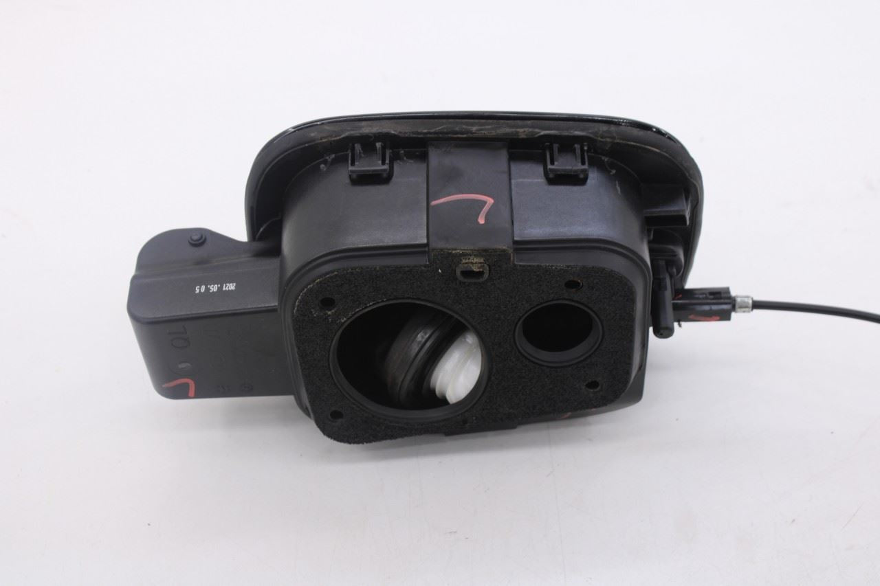 20-22 KIA Sportage Nightfall Fuel Tank Filler Housing Door Lid Cover w/ Fuel Cap4