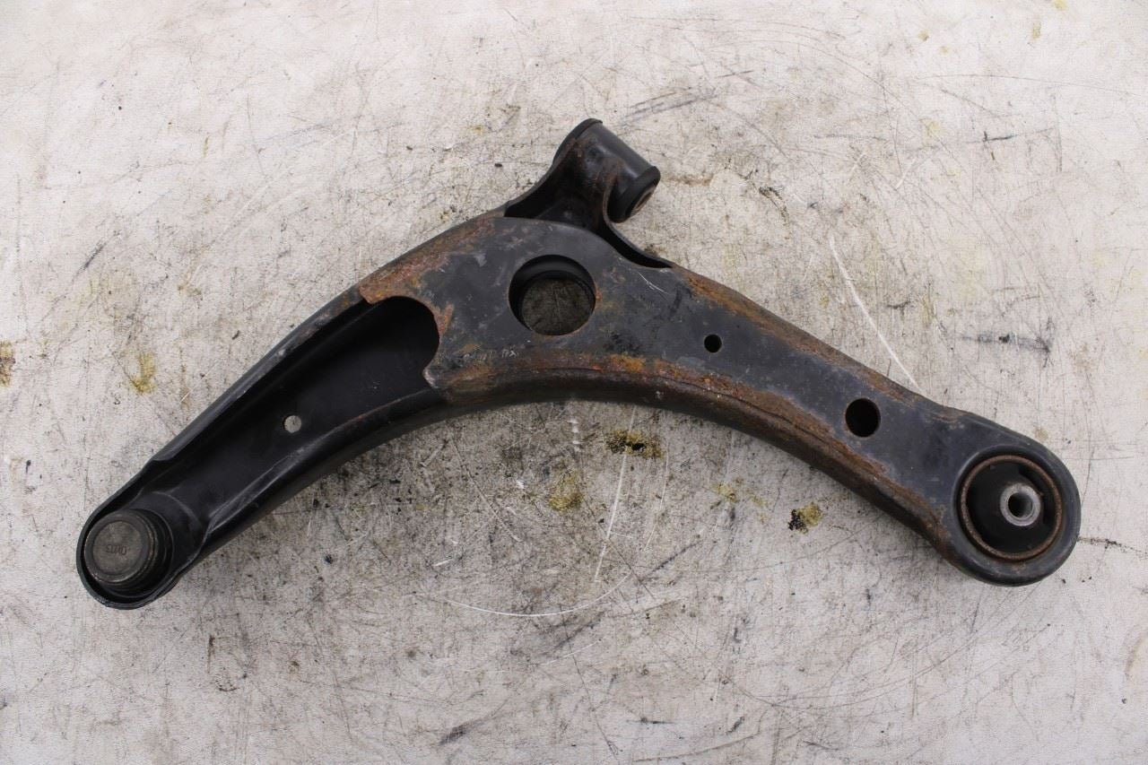2017-25 Mitsubishi Outlander Sport SE 4x4 Front Right Lower Control Arm 4013A4442