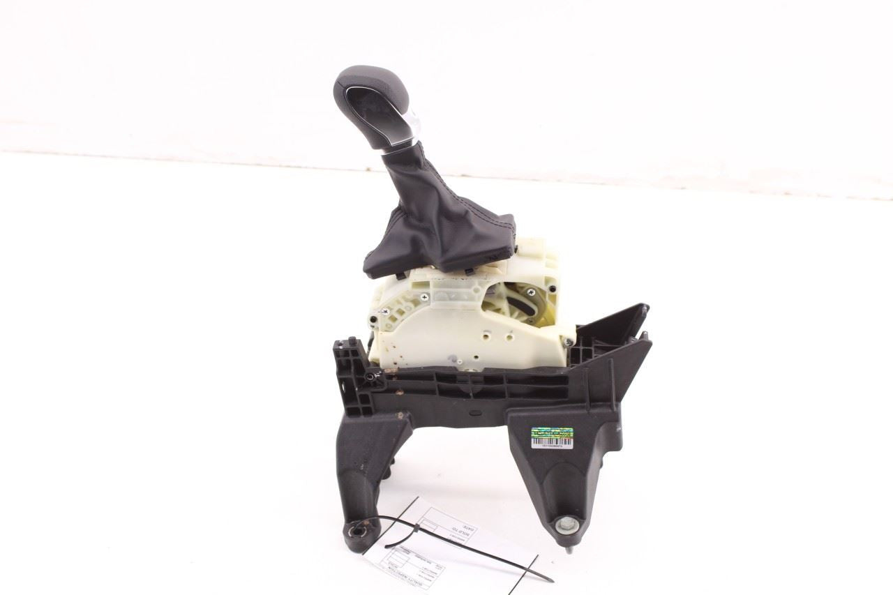 2019-20 Hyundai Santa Fe SEL 2.4L Automatic Transmission Gear Shifter Lever Knob - Alshned Auto Parts