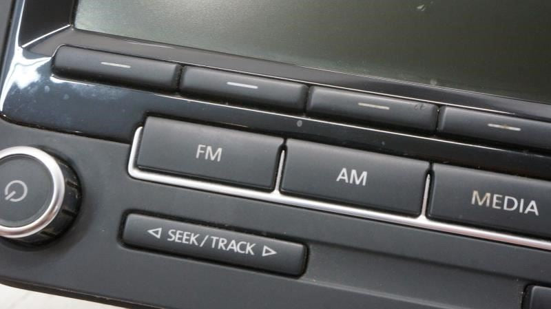 2012 Volkswagen Jetta AM FM CD MP3 Radio Receiver 1K0035164D OEM *ReaD* - Alshned Auto Parts