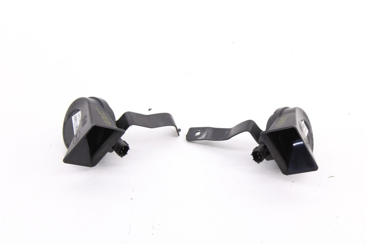 2018-2021 KIA Stinger GT2 AWD High and Low Note Horn w/ Bracket 96611J5000 OEM - Alshned Auto Parts