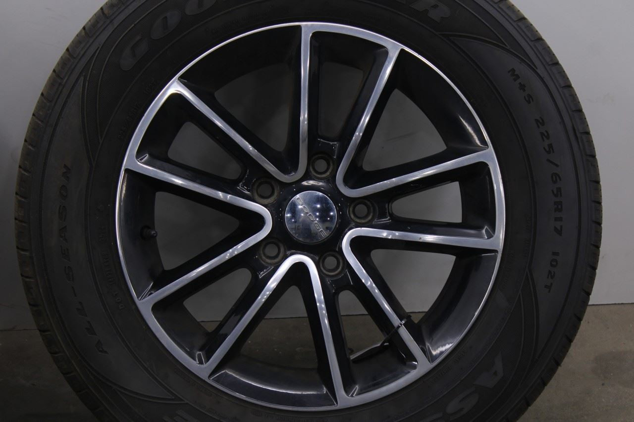2014-19 Dodge Grand Caravan Wheel Tire Goodyear Assurance 225/65R17 R17x6 Set 44
