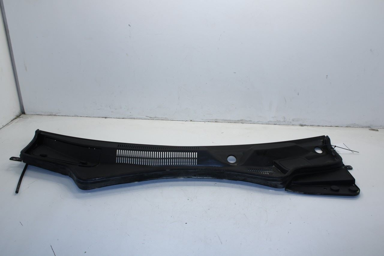 2017-2021 Maserati Ghibli 3.0L RWD Front Windshield Cowl Vent Grille Cover Panel - Alshned Auto Parts