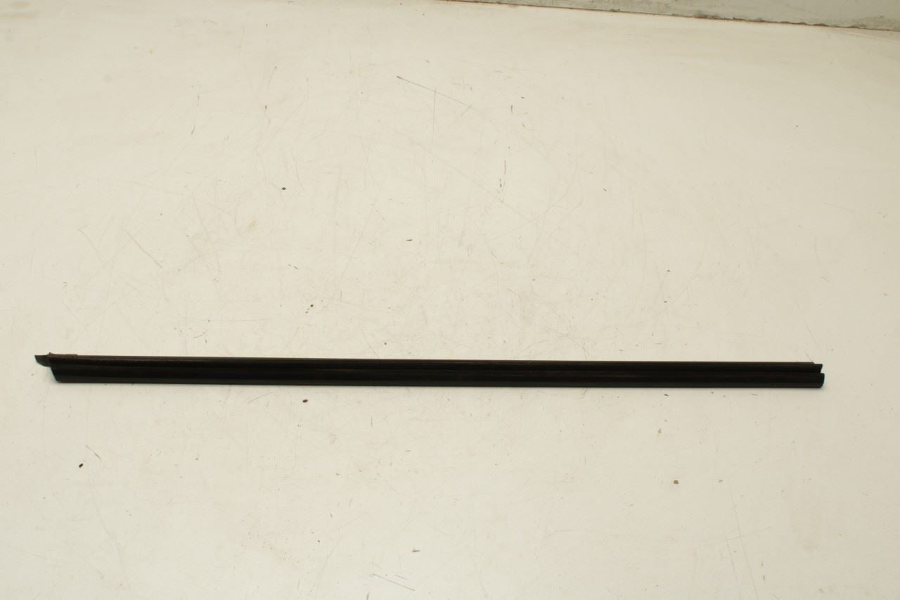 2019-24 Kia Forte LXS Front Right Door Run Channel w/ Belt Molding Weatherstrip - Alshned Auto Parts
