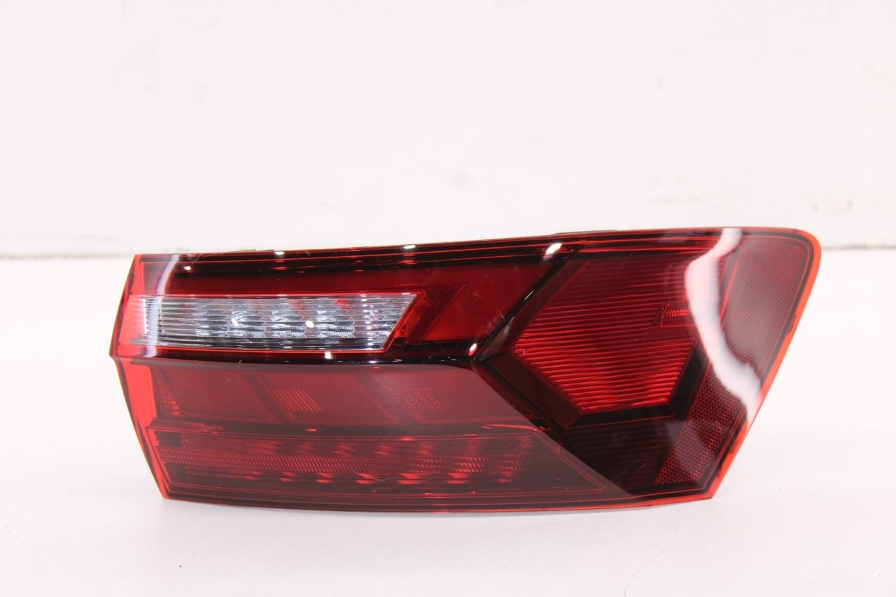 2020-2026 Volkswagen Jetta SE Rear Right Passenger Side Outer Tail Light Lamp0