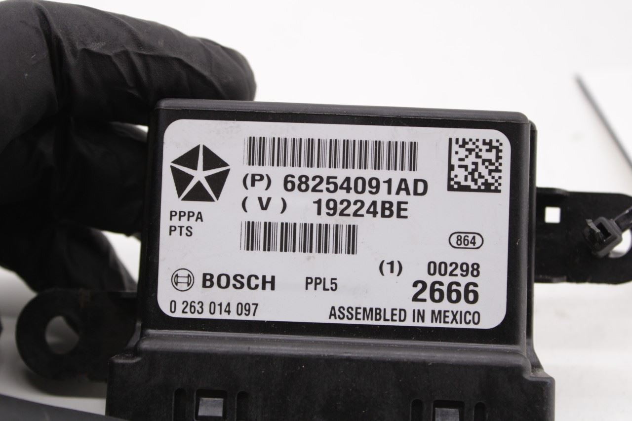 2017-2018 Jeep Grand Cherokee Overland Parking Assist Control Module 68254091AD - Alshned Auto Parts