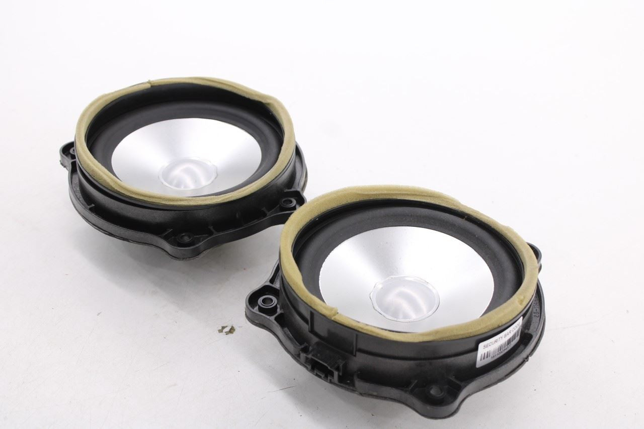 2010-2012 Land Rover Range Rover HSE Rear Right and Left Door Speaker XQM500410 - Alshned Auto Parts