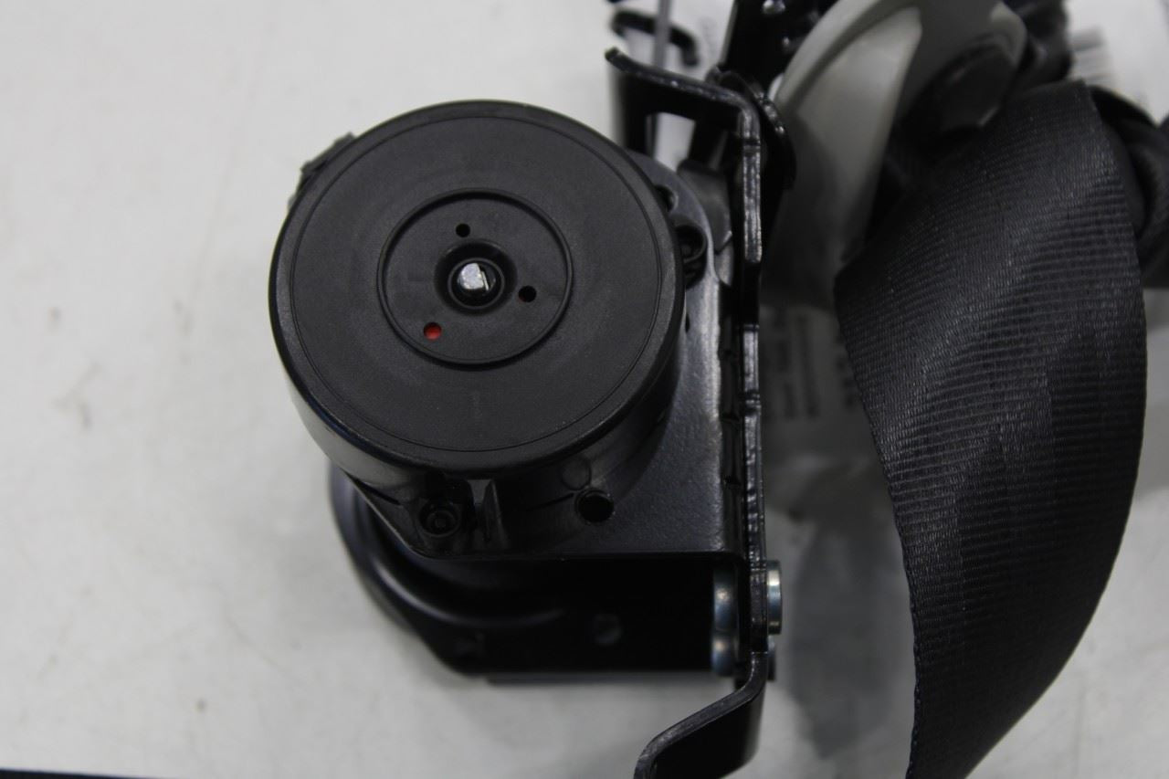 15-20 Kia Sorento LX 3.3L FWD Rear Driver Left Side 3rd Row Seat Belt Retractor - Alshned Auto Parts