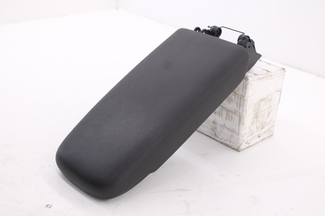 2018-2024 Chevrolet Equinox LT Center Console Armrest Storage Lid Cover 847847393