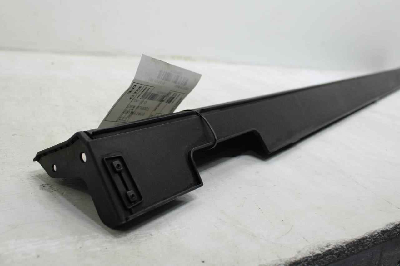 2019-2023 Hyundai Santa Fe Right Passenger Side Rocker Panel Molding 87752-S2000 - Alshned Auto Parts