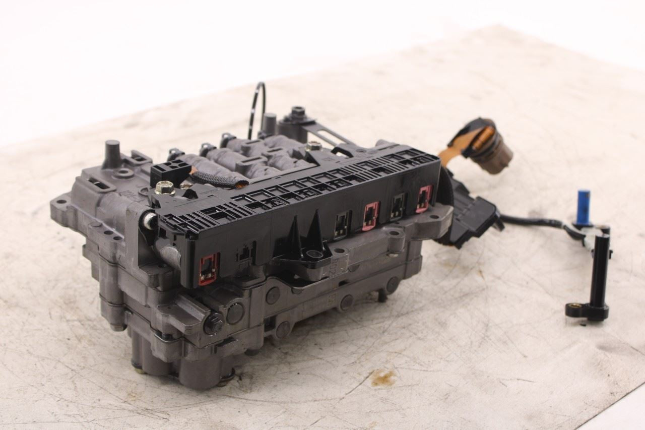 2016-2020 Kia Optima EX 2.4L FWD 6-Spd Auto Transmission Valve Body with Oil Pan4