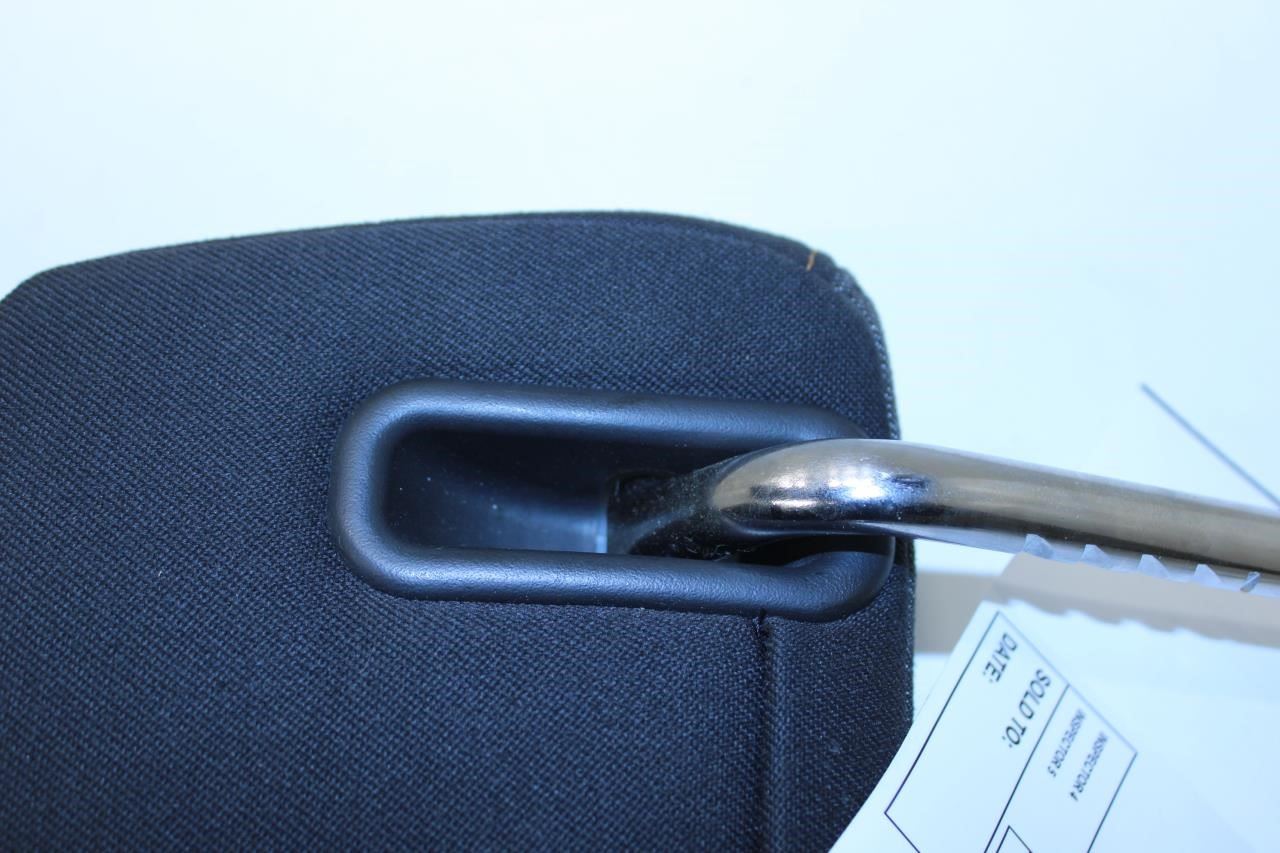 18-20 Chevrolet Equinox LT Rear LH or RH Side 2nd Row Seat Headrest 84677234 OEM - Alshned Auto Parts