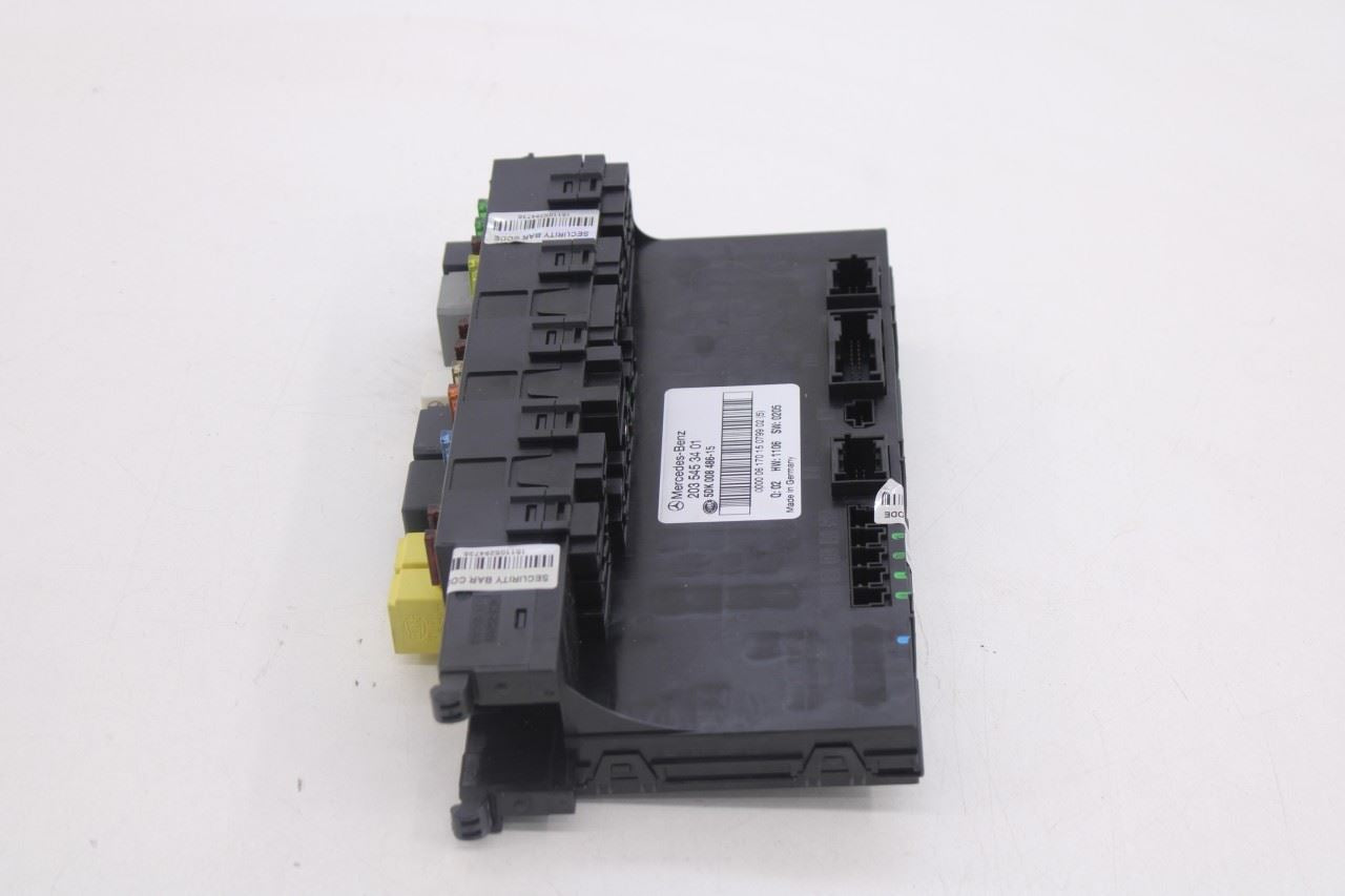 06-09 Mercedes-Benz CLK 350 RWD Rear Trunk SAM Module Fuse Relay Junction Block3