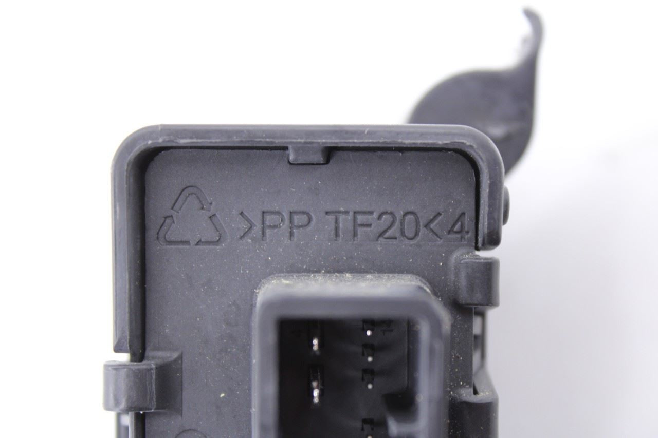 2016-2024 Chevrolet Equinox LT Rear Power Liftgate Back Door Control Module OEM8