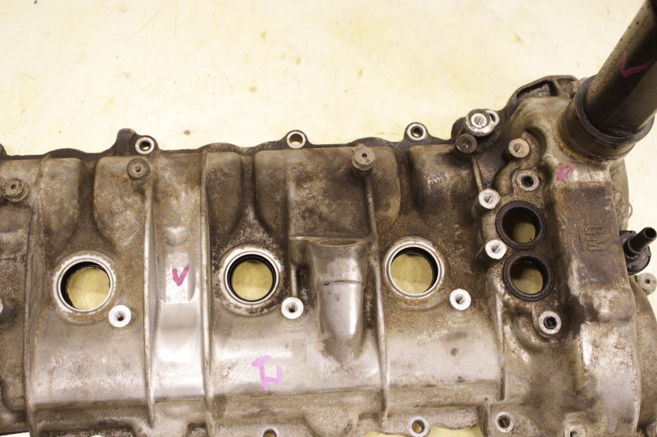 17-23 GMC Acadia SLT-1 3.6L Left Side Engine Cylinder Head Valve Cover 12649897 - Alshned Auto Parts