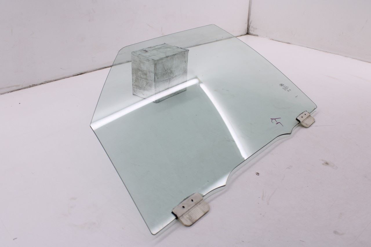 2010-2012 Land Rover Range Rover HSE Front Left Door Window Glass LR040921 OEM - Alshned Auto Parts