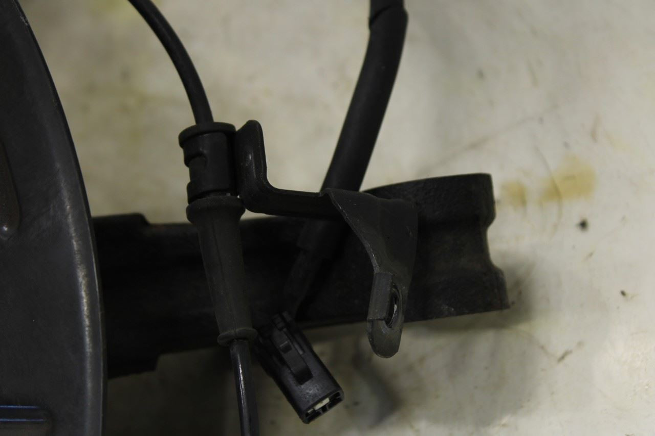 18-20 Kia Sorento FWD Front Right Passenger Side Spindle Knuckle Hub 51716-C5400 - Alshned Auto Parts