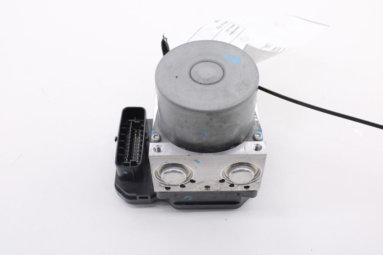 17-23 Toyota Tacoma SR5 ABS Anti Lock Brake Pump Control Module 89541-04390 OEM9
