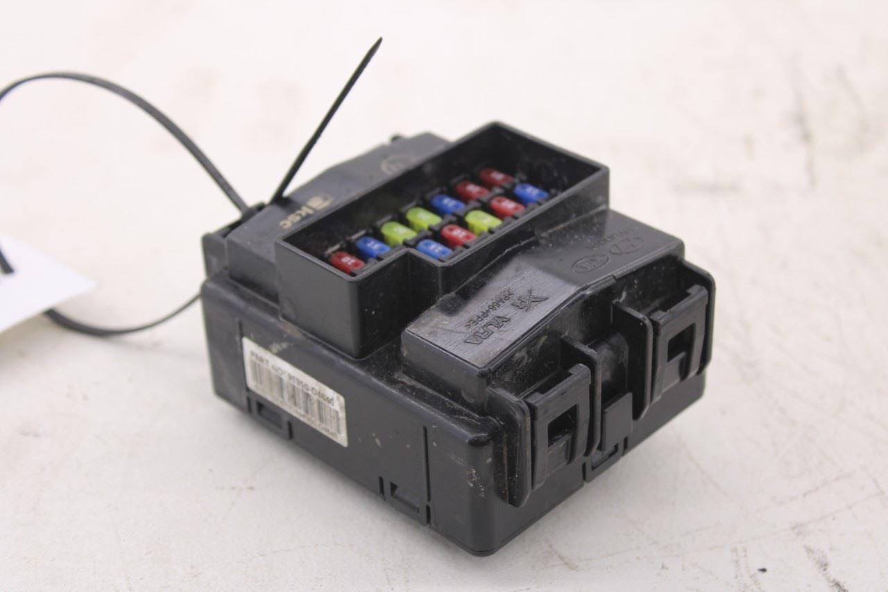 2016-2018 Kia Optima EX 2.4L FWD Engine Fuse Relay Junction Box 91950-D4640 OEM2