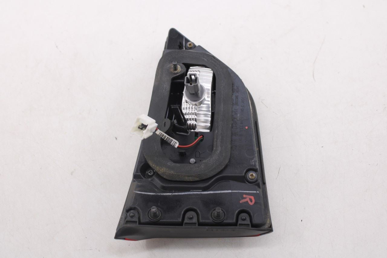 2016-2018 Infiniti QX60 Rear Right Passenger Side Tail Light Lamp 26540-9NC0A10