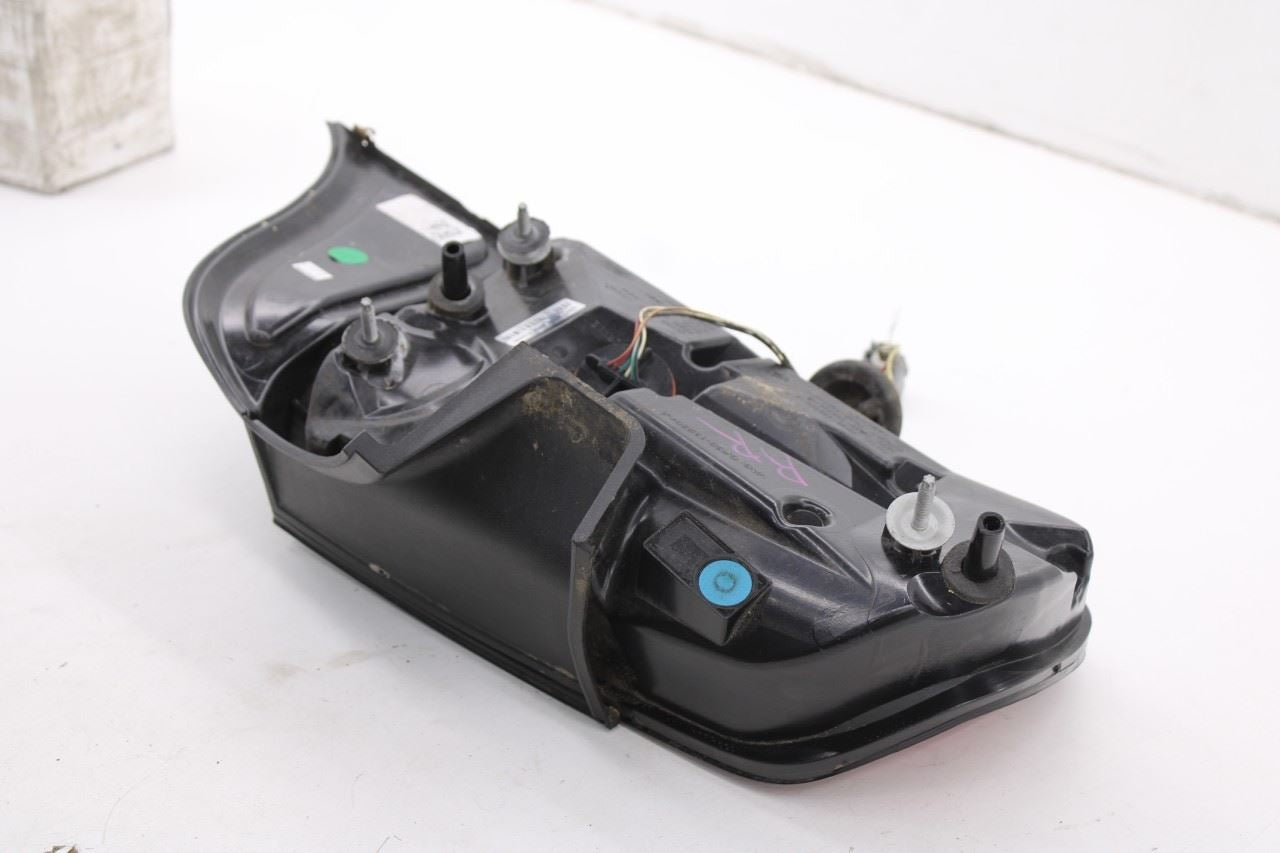 2015-2017 Ford Mustang Conv V6 Rear Right Side Tail Light Lamp FR3Z-13404-F OEM10