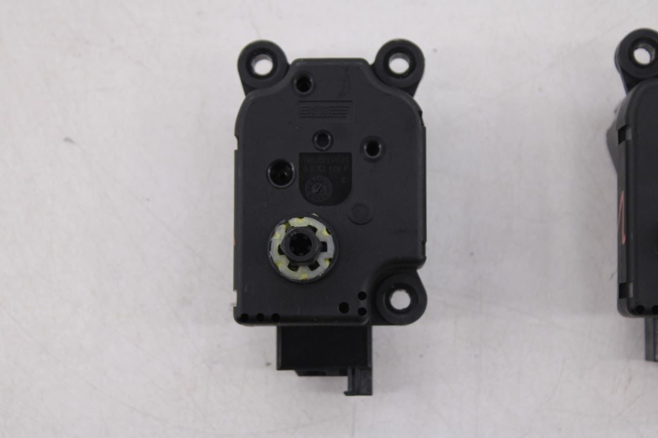 2006-2009 Mercedes-Benz CLK 350 HVAC Blend Door Actuator Motor Set 203820164212