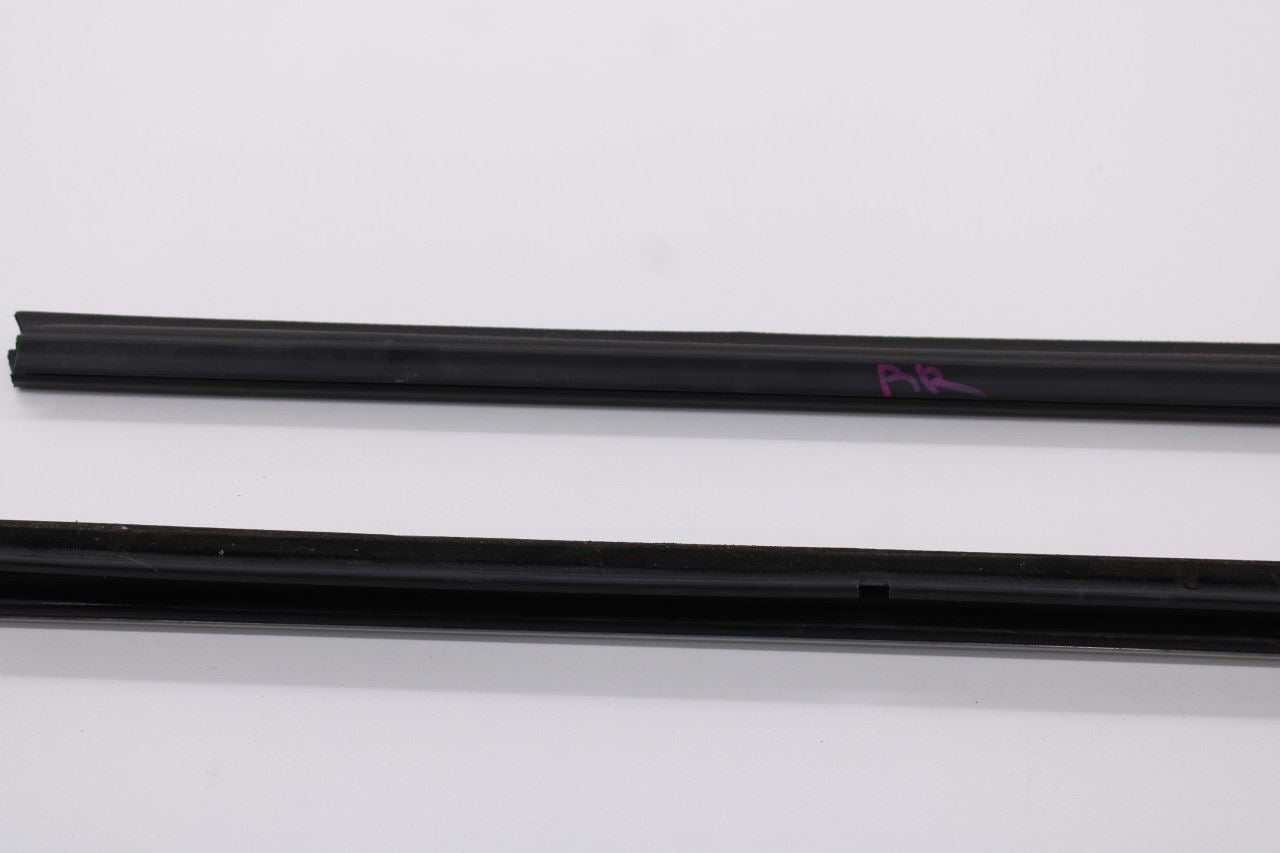 2011-15 Jeep Grand Cherokee Limited RR RH Door Belt Outer and Inner Weatherstrip - Alshned Auto Parts